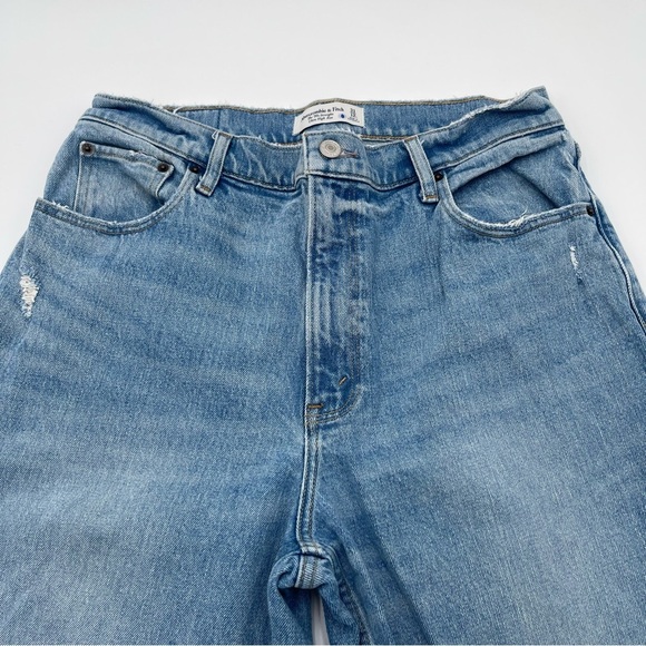 Abercrombie & Fitch The 90s Straight Ultra High Rise Women’s 31/12L Distressed - Picture 8 of 15